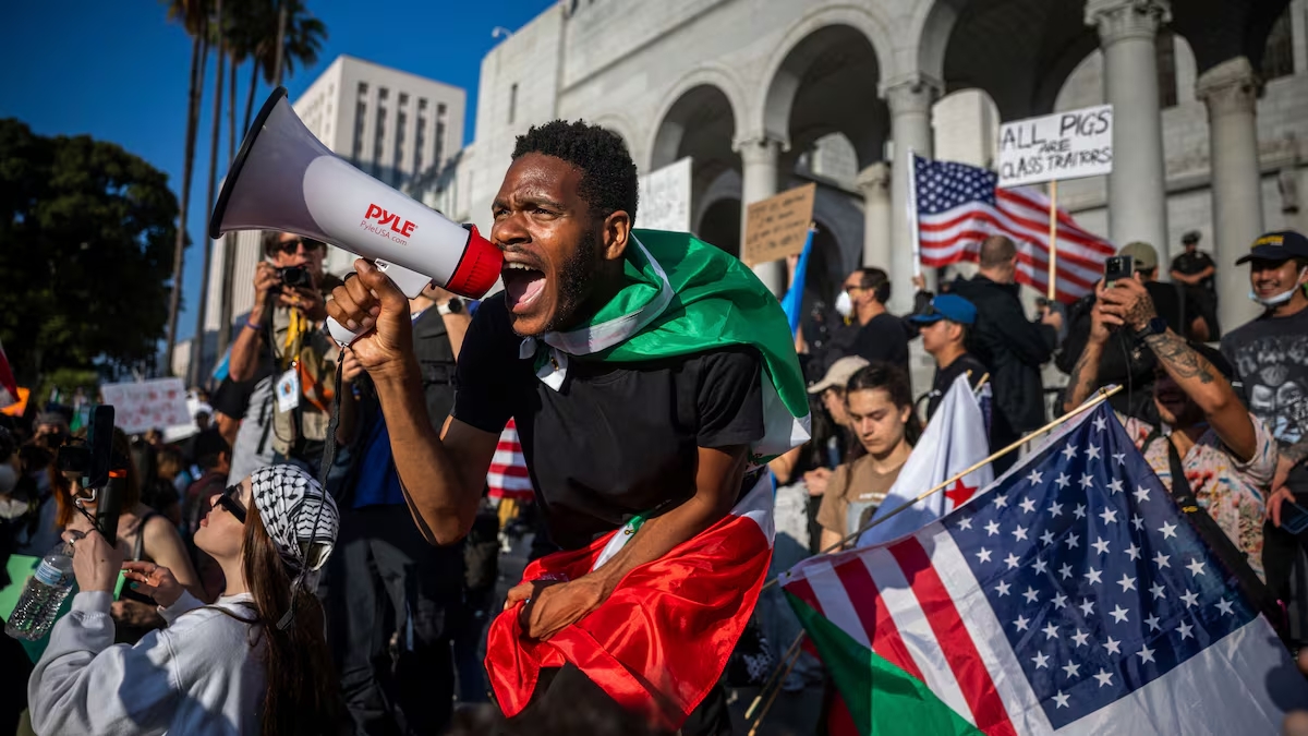 Convocan Megamarcha en Los Ángeles