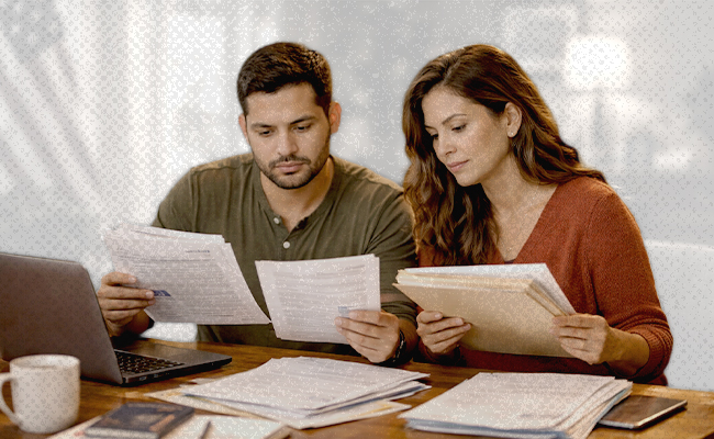 ¿Puedo tener más de un trámite al mismo tiempo con inmigración?